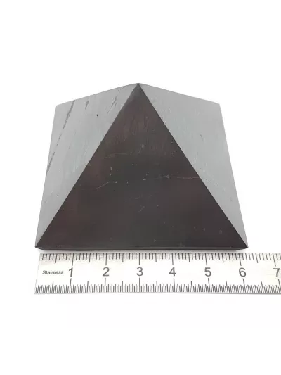Pyramide Shungite 6cm - Vertus, Bienfaits et Propriétés Lithothérapie Pyramide Shungite 6cm - Vertus, Bienfaits et Propriétés Lithothérapie