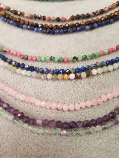 Collier Rubis Zoisite 4mm facetté - Vertus, Bienfaits et Propriétés...
